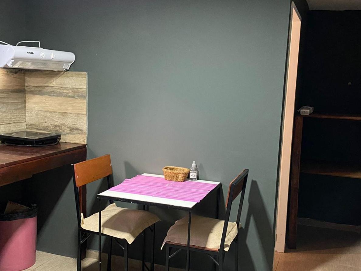 Hostel El Paredon El Chalten Ngoại thất bức ảnh